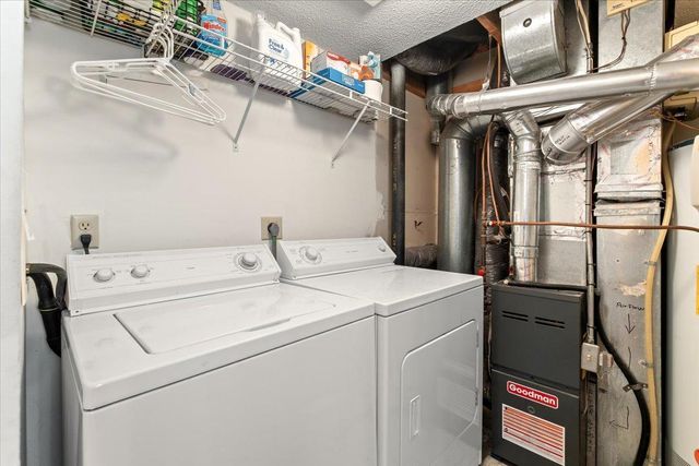 929 Old Steine Circle, New Brighton, MN 55112