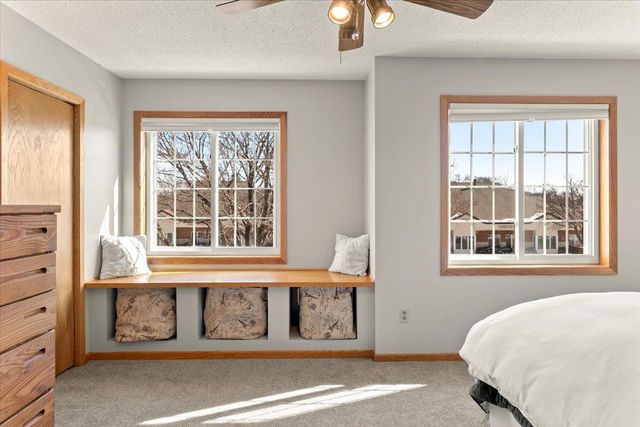 929 Old Steine Circle, New Brighton, MN 55112