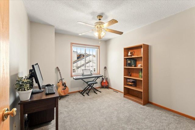 929 Old Steine Circle, New Brighton, MN 55112