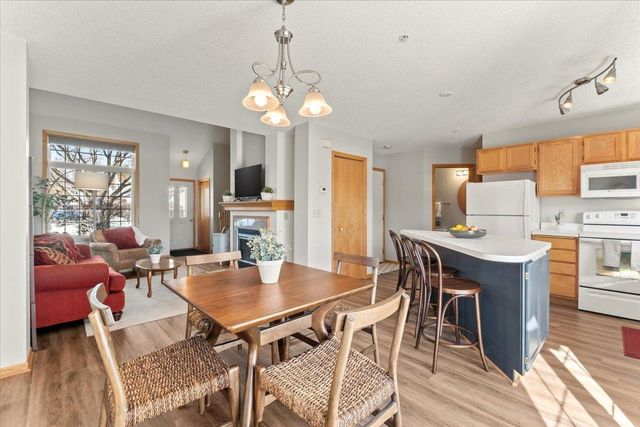 929 Old Steine Circle, New Brighton, MN 55112