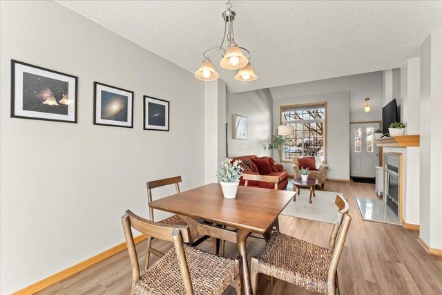 929 Old Steine Circle, New Brighton, MN 55112