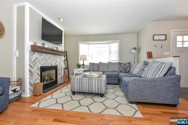 126 Bayberry Road, Lavallette, NJ 08735
