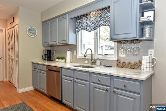 126 Bayberry Road, Lavallette, NJ 08735