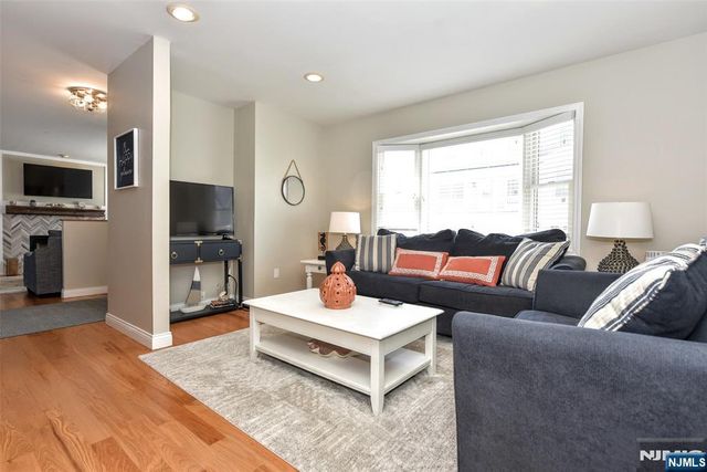 126 Bayberry Road, Lavallette, NJ 08735