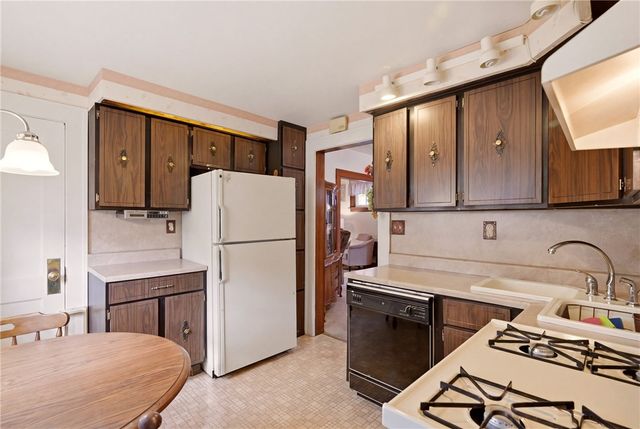 522 E Winter Ave, New Castle, PA 16105