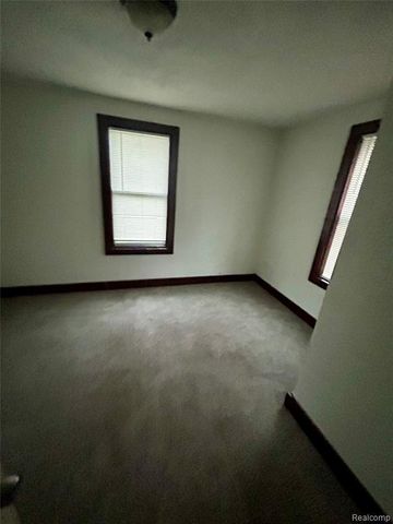 12051 Wilshire Drive, Detroit, MI 48213