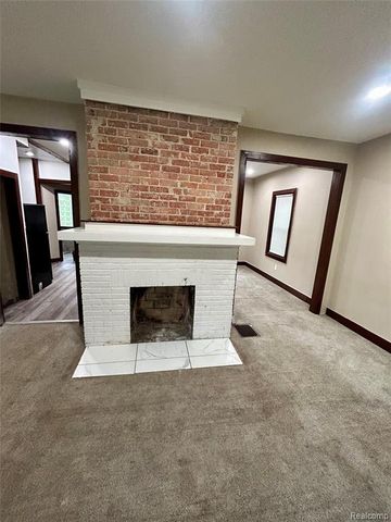 12051 Wilshire Drive, Detroit, MI 48213