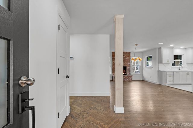 4334 S Trenton Avenue, Tulsa, OK 74105