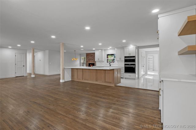 4334 S Trenton Avenue, Tulsa, OK 74105