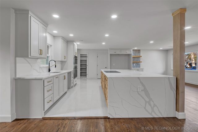 4334 S Trenton Avenue, Tulsa, OK 74105