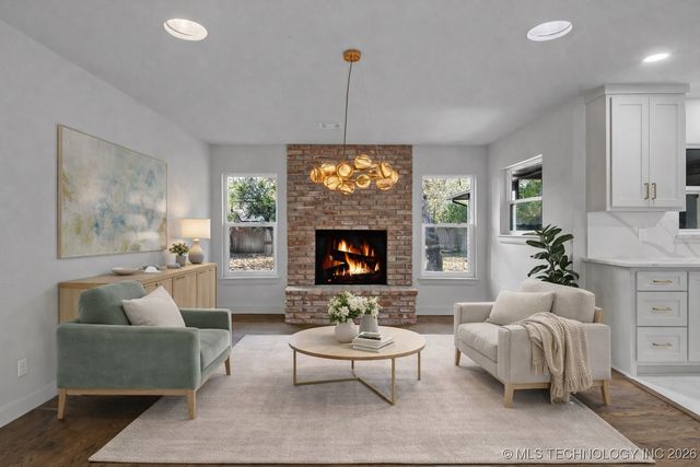 4334 S Trenton Avenue, Tulsa, OK 74105