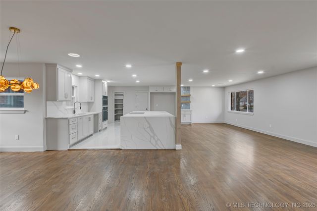 4334 S Trenton Avenue, Tulsa, OK 74105