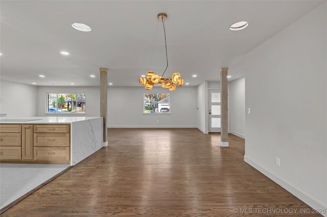 4334 S Trenton Avenue, Tulsa, OK 74105