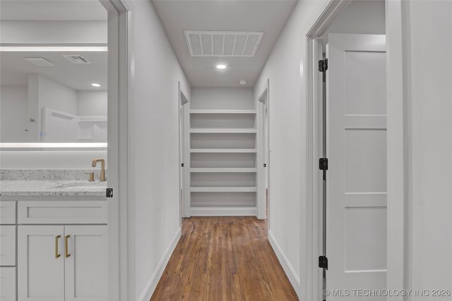 4334 S Trenton Avenue, Tulsa, OK 74105