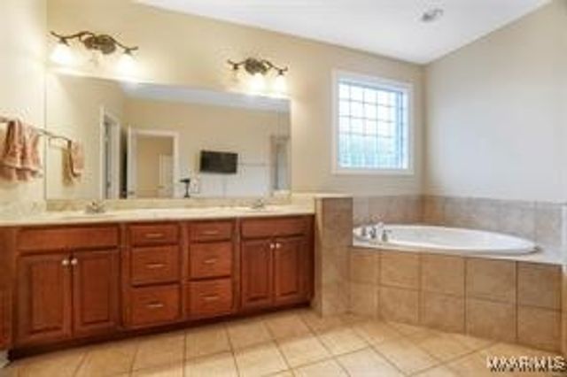 8907 DALLINGER Court, Montgomery, AL 36117