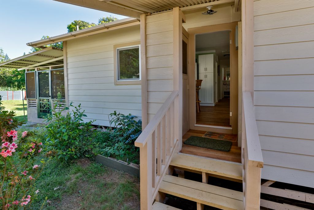 Image 6 of property listing at 53-460 HALAULA MAULILI RD, Kapaau, HI 96755