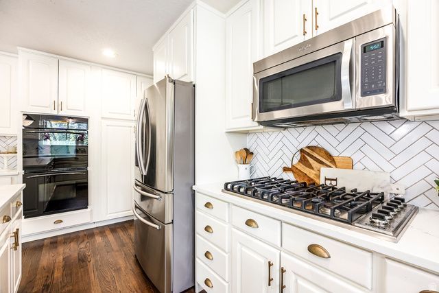 2398 E WILLOW HILLS DR, Sandy, UT 84093