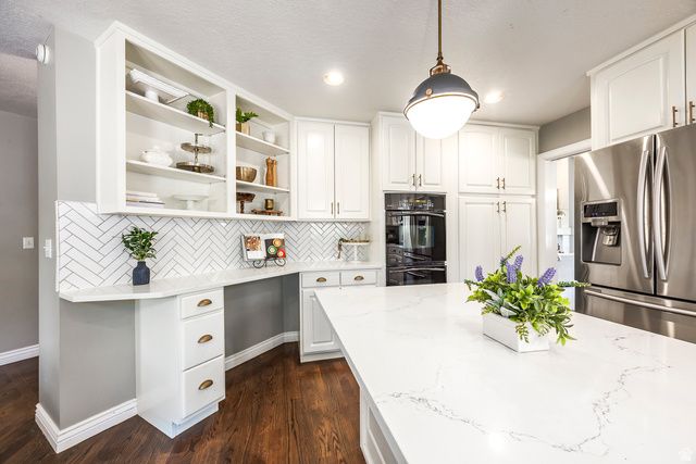 2398 E WILLOW HILLS DR, Sandy, UT 84093