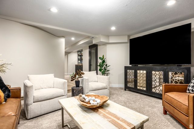 2398 E WILLOW HILLS DR, Sandy, UT 84093