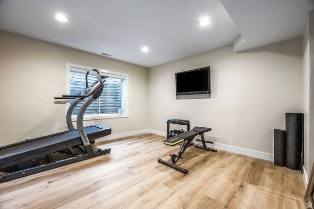 2398 E WILLOW HILLS DR, Sandy, UT 84093