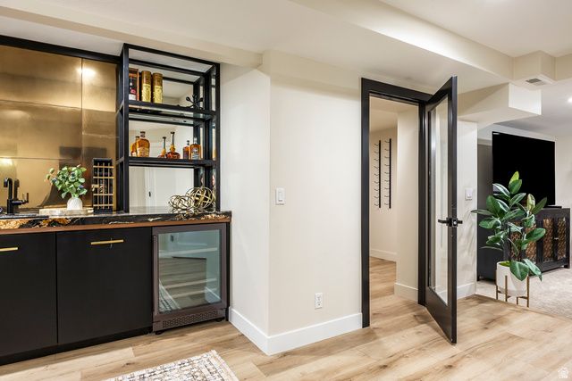 2398 E WILLOW HILLS DR, Sandy, UT 84093