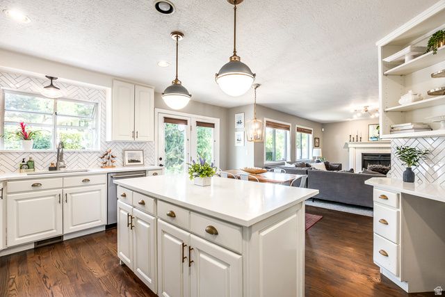 2398 E WILLOW HILLS DR, Sandy, UT 84093