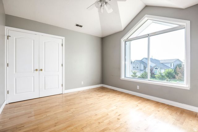 2398 E WILLOW HILLS DR, Sandy, UT 84093