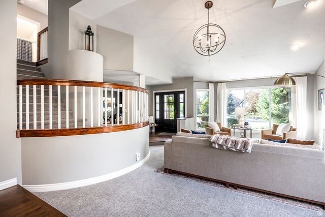 2398 E WILLOW HILLS DR, Sandy, UT 84093