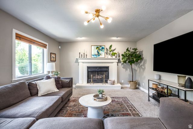 2398 E WILLOW HILLS DR, Sandy, UT 84093