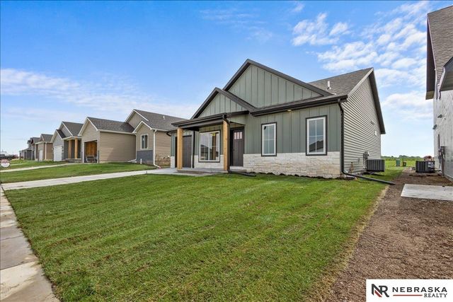 9620 S 87th Street, Lincoln, NE 68526