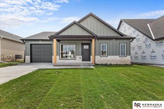 9620 S 87th Street, Lincoln, NE 68526