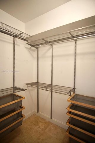 3330 NE 190th St 1112, Aventura, FL 33180