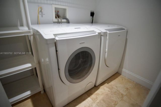 3330 NE 190th St 1112, Aventura, FL 33180