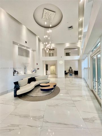 3330 NE 190th St 1112, Aventura, FL 33180