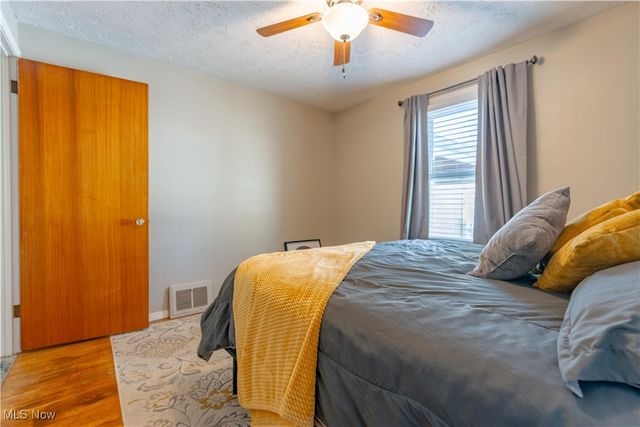 1221 Homewood Avenue SW, Canton, OH 44710