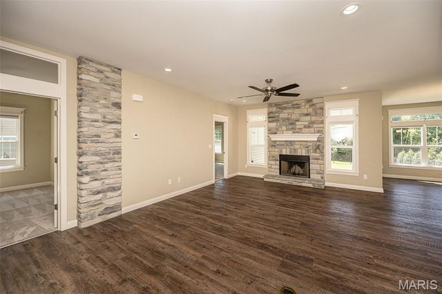 4005 Hathaway Place, St Peters, MO 63304