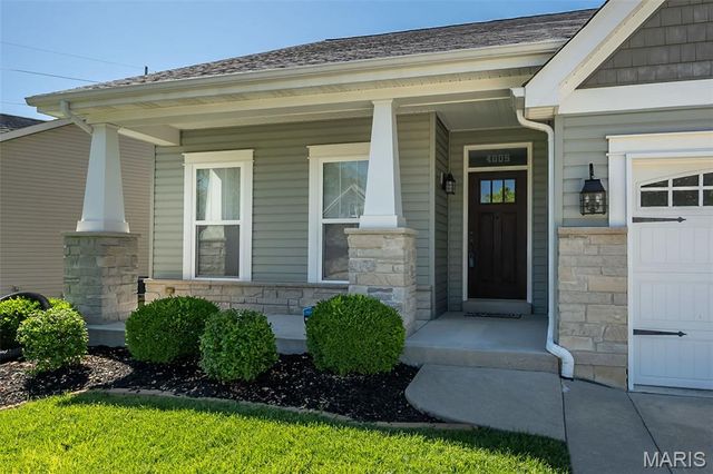 4005 Hathaway Place, St Peters, MO 63304