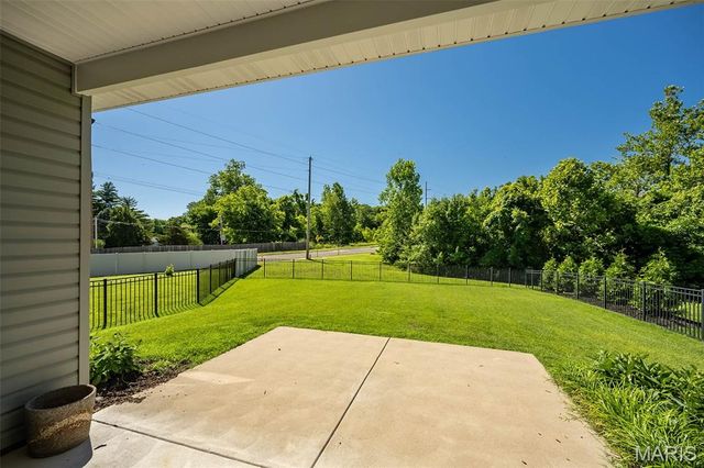 4005 Hathaway Place, St Peters, MO 63304