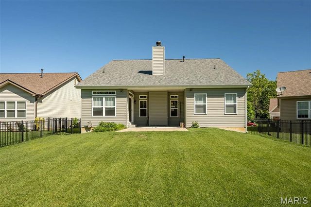 4005 Hathaway Place, St Peters, MO 63304