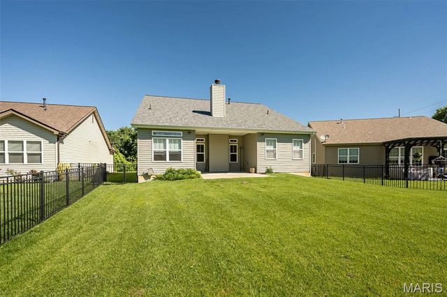 4005 Hathaway Place, St Peters, MO 63304