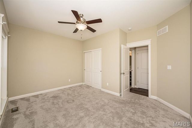 4005 Hathaway Place, St Peters, MO 63304
