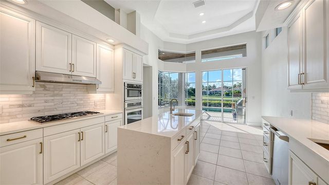 3617 FAIR OAKS PLACE, Longboat Key, FL 34228