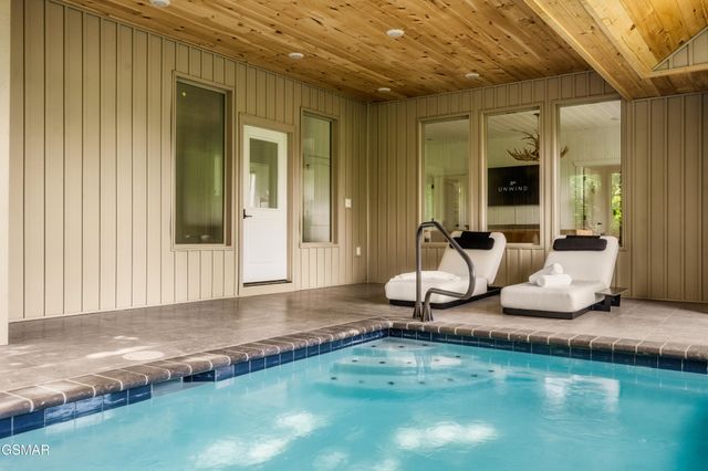 2931 Redtail Road, Sevierville, TN 37862