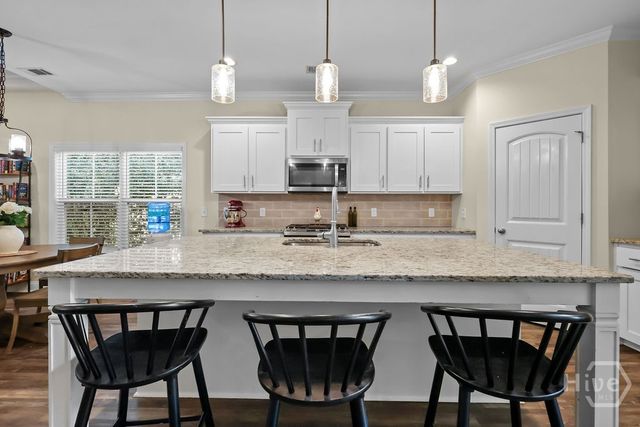 44 Shortleaf Trail, Richmond Hill, GA 31324