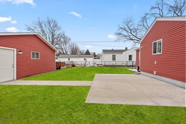 1103 Easton Avenue, Waterloo, IA 50702