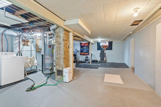 1103 Easton Avenue, Waterloo, IA 50702