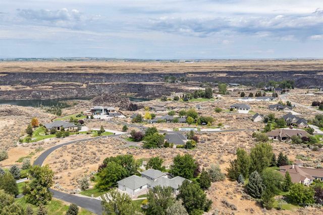 3404 Ridge Line Dr, Kimberly, ID 83341