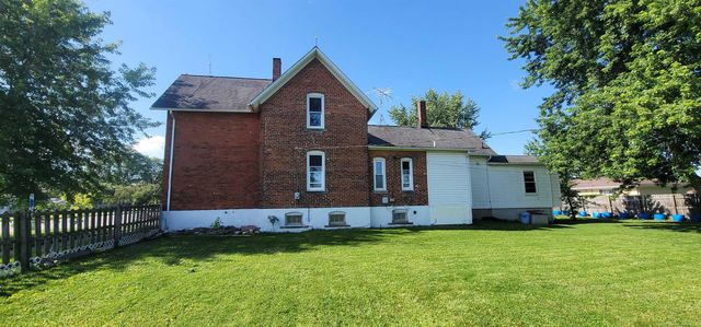 32045 Schoenherr Road, Warren, MI 48088