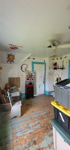 32045 Schoenherr Road, Warren, MI 48088