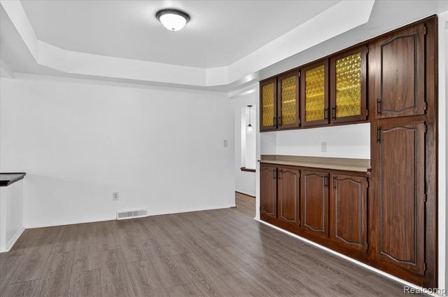 2995 Groves Drive, Sterling Heights, MI 48310